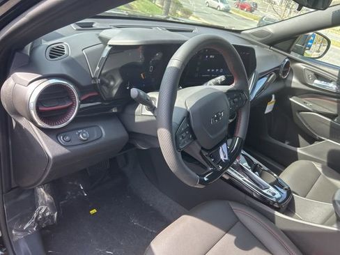 New 2026 Chevrolet Trax RS w/ Sunroof Package FWD image 10