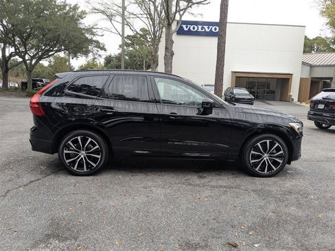 Used 2023 Volvo XC60 B5 Plus w/ Protection Package image 3