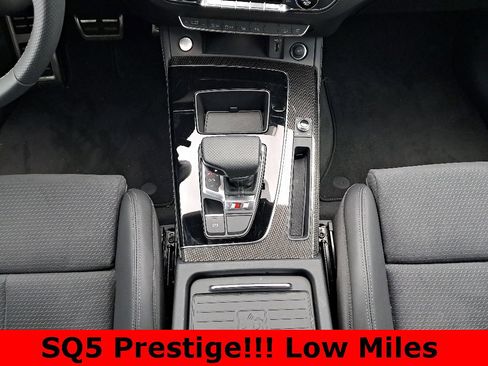 Used 2024 Audi SQ5 Prestige w/ Prestige Package image 27