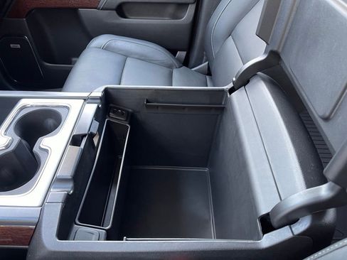 Used 2018 GMC Sierra 1500 SLT AWD/4WD image 29