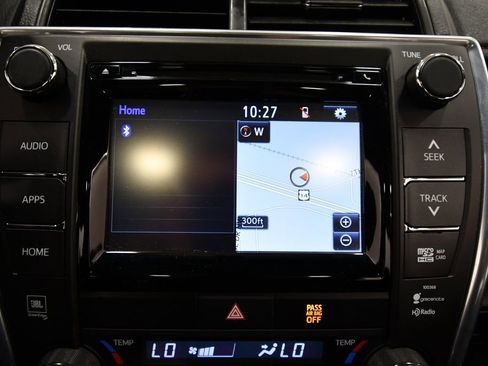 Used 2015 Toyota Camry XSE FWD image 24