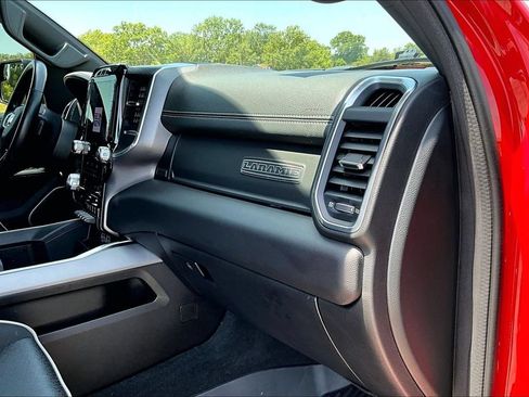 Used 2023 RAM 1500 Laramie AWD/4WD image 15