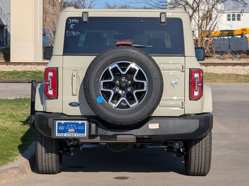 New 2025 Ford Bronco Outer Banks AWD/4WD image 5