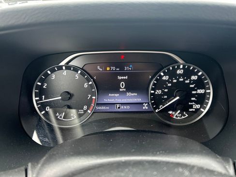 Used 2022 Nissan Frontier SV image 14