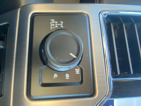 Used 2022 Ford F350 Platinum image 8