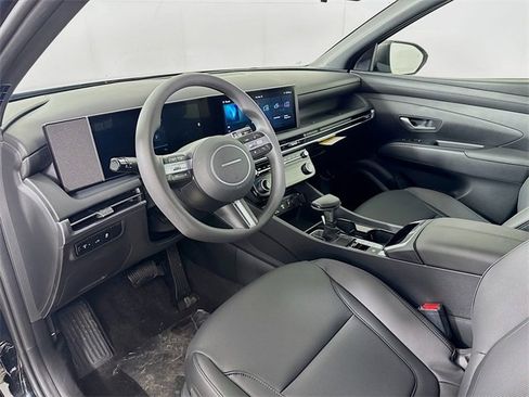 Certified 2025 Hyundai Santa Cruz SEL image 8