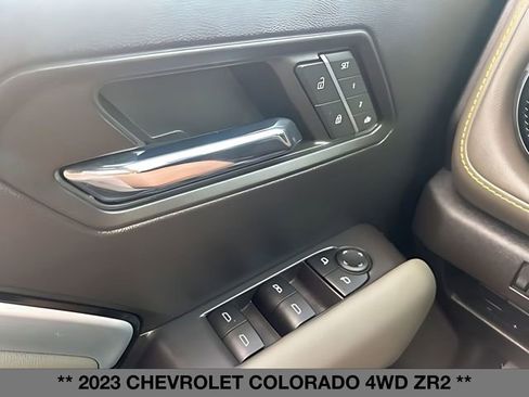 Used 2023 Chevrolet Colorado ZR2 w/ ZR2 Convenience Package III AWD/4WD image 33