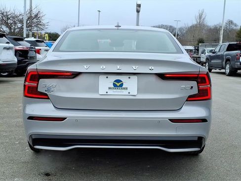 Used 2024 Volvo S60 B5 Plus image 29