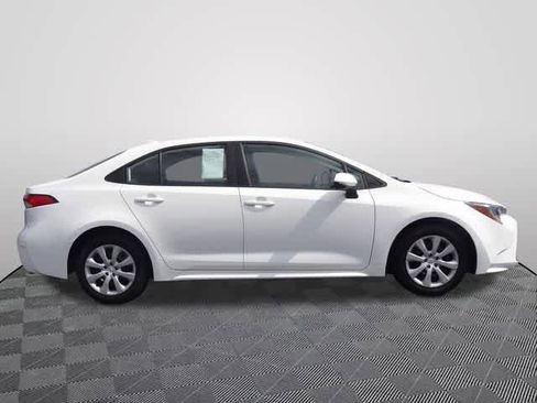 Used 2024 Toyota Corolla LE FWD image 4