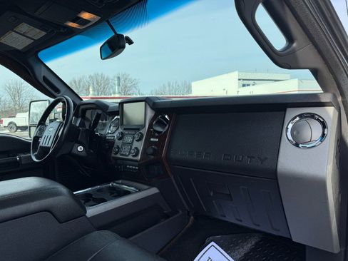 Used 2015 Ford F350 Lariat w/ Lariat Ultimate Package image 19