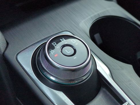 Used 2022 Ford Escape SE w/ Cold Weather Package image 34