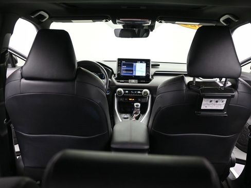 Used 2021 Toyota RAV4 XSE image 19