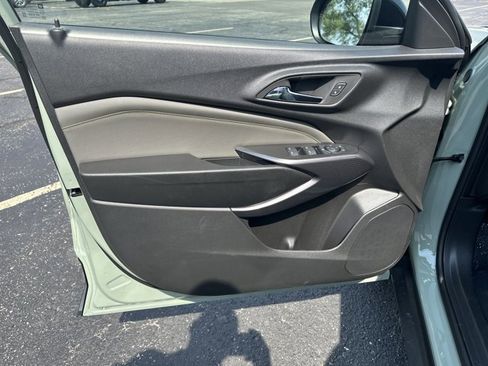 New 2025 Chevrolet Trax ACTIV w/ Driver Confidence Package image 10
