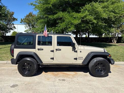 Used 2017 Jeep Wrangler Unlimited Sport w/ Trailer Tow Group AWD/4WD image 2