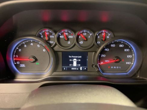 Used 2019 Chevrolet Silverado 1500 Custom w/ Custom Value Package image 18