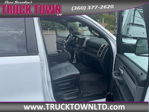 Used 2022 RAM 1500 Big Horn AWD/4WD image 13