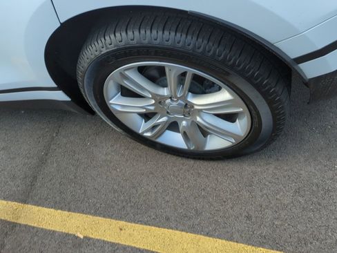 Used 2021 Land Rover Range Rover Velar S image 5