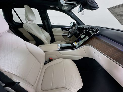 New 2026 Mercedes-Benz GLC 300 GLC 300 image 30