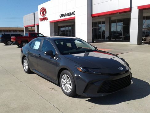 New 2026 Toyota Camry LE image 1