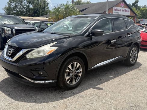 Used 2017 Nissan Murano SV FWD image 1