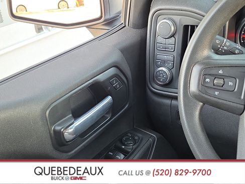 Used 2021 GMC Sierra 1500 4x4 Crew Cab w/ Sierra Value Package image 21