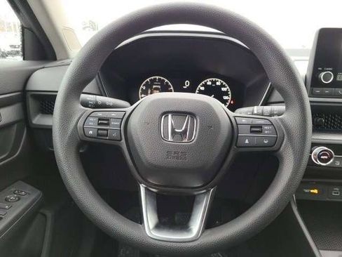 Used 2024 Honda CR-V EX image 11