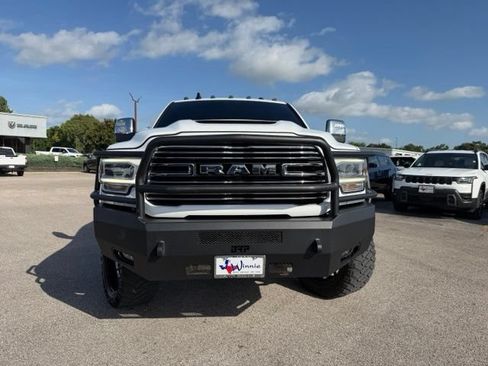 Used 2024 RAM 2500 Laramie w/ Sport Appearance Package AWD/4WD image 2