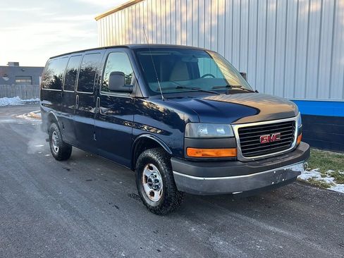 Used 2013 GMC Savana 2500 w/ Power Package image 3