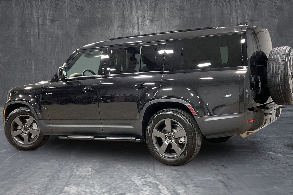 Used 2026 Land Rover Defender 130 S AWD/4WD image 4