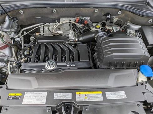 Used 2021 Volkswagen Atlas Cross Sport SEL Premium R-Line image 25