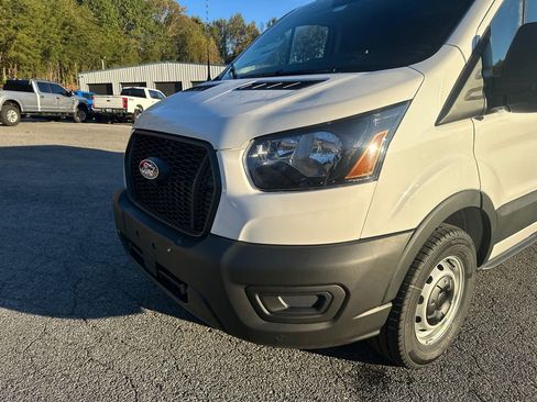 New 2026 Ford Transit 250 Low Roof RWD image 9