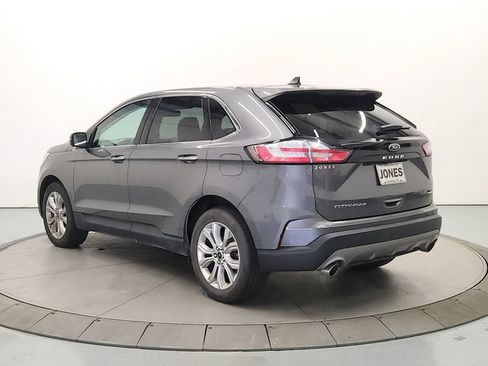 Used 2023 Ford Edge Titanium AWD/4WD image 5