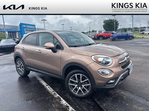 Used 2017 FIAT 500X Trekking AWD/4WD image 2