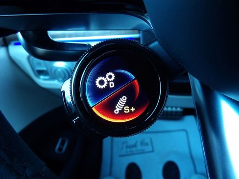 Used 2025 Mercedes-Benz GLS 63 AMG 4MATIC image 19