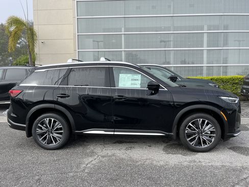 Certified 2026 INFINITI QX60 Luxe w/ Family Package FWD image 7