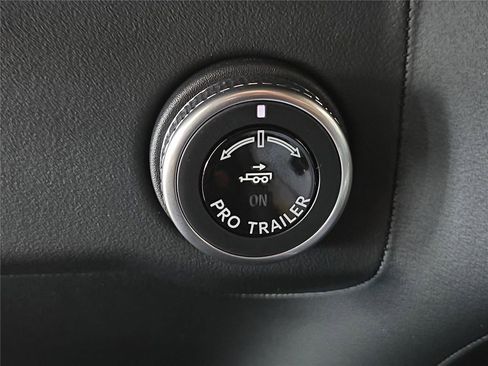 New 2026 Lincoln Navigator Reserve w/ Jet Appearance Package AWD/4WD image 24