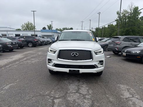 Used 2023 INFINITI QX80 Luxe w/ Cargo Package AWD/4WD image 2