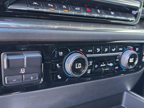 Used 2023 Chevrolet Silverado 1500 High Country w/ Technology Package image 26