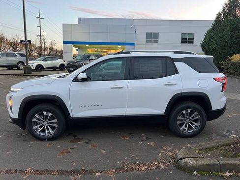 New 2026 Chevrolet Equinox LT w/ Convenience Package II image 4
