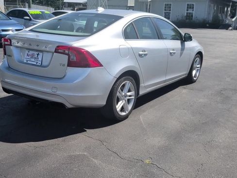 Used 2014 Volvo S60 T5 FWD image 8