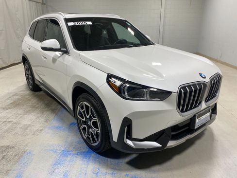 Used 2025 BMW X1 xDrive28i w/ Convenience Package image 5