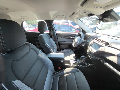 Used 2023 Chevrolet TrailBlazer LS FWD image 8