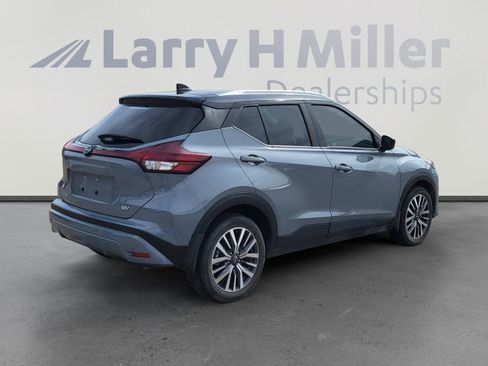 Used 2024 Nissan Kicks SV image 5