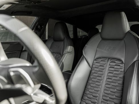 Used 2022 Audi RS 7 Sportback w/ Black Optic Package image 21