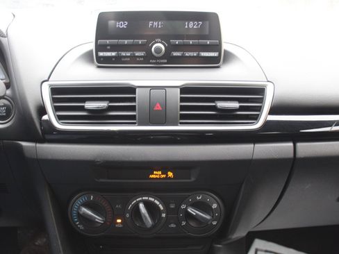 Used 2014 MAZDA MAZDA3 i Sport image 7