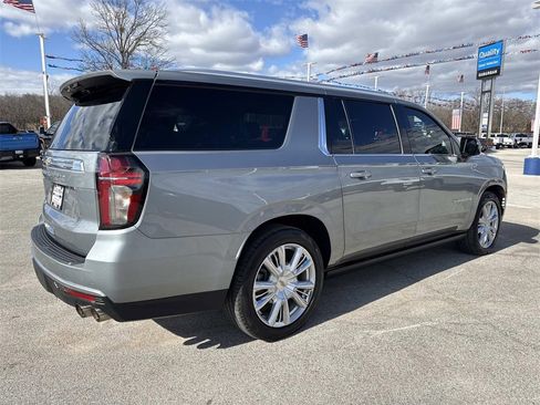 Used 2023 Chevrolet Suburban High Country w/ Max Trailering Package image 6