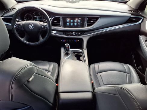 Used 2019 Buick Enclave Essence FWD image 13