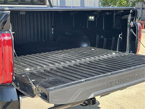 Used 2023 Toyota Tundra Limited image 33