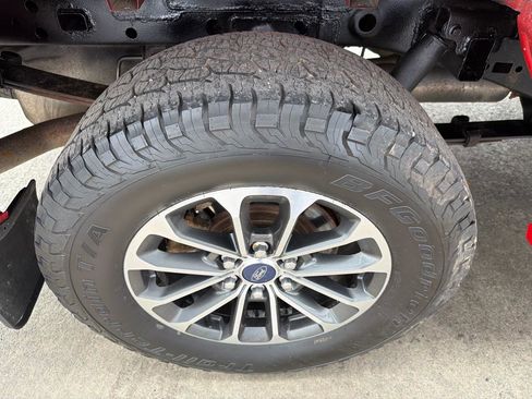 Used 2018 Ford F150 XLT w/ Equipment Group 302A Luxury AWD/4WD image 19
