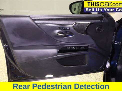 Used 2022 Lexus ES 300h Ultra Luxury w/ Accessory Package 2 FWD image 36